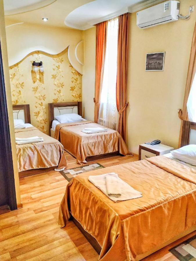 Отель Lux Palace Кутаиси Экстерьер фото